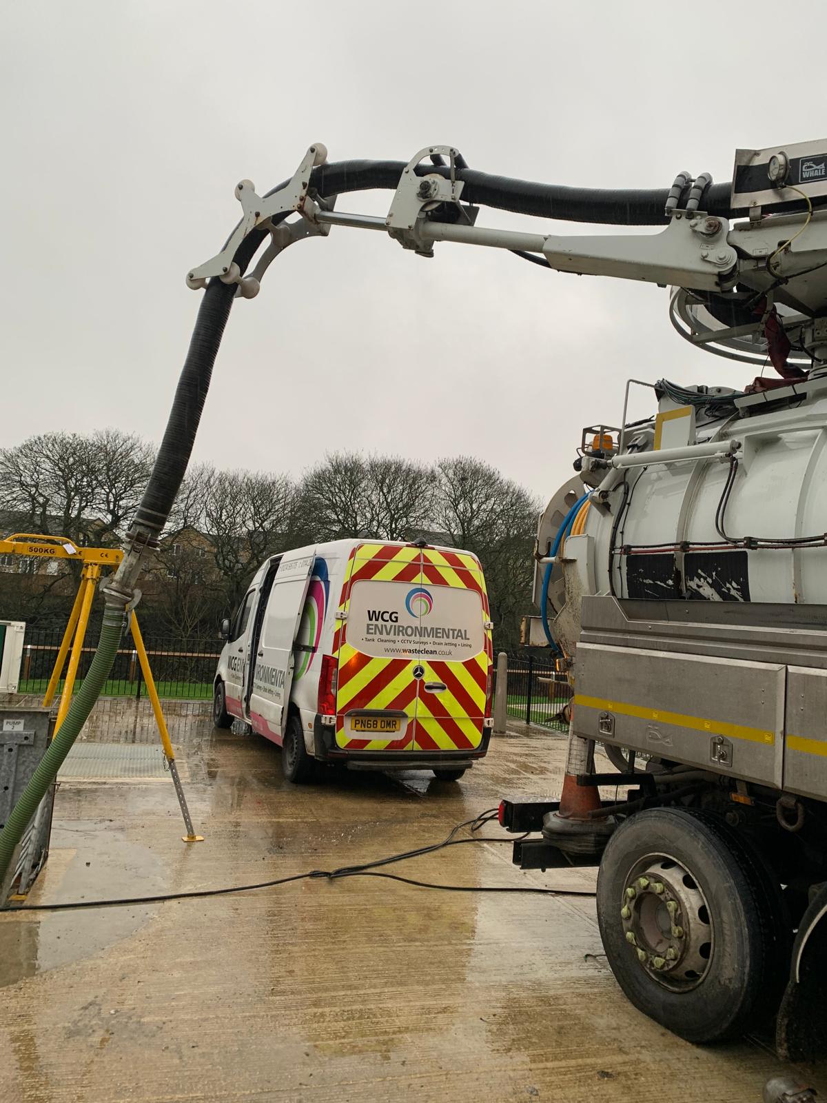 WasteClean tanker and support van at a live site